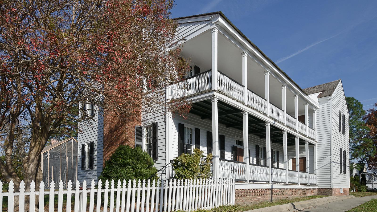 Iredell House